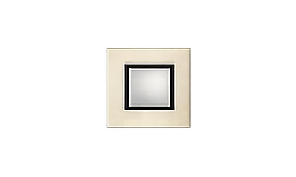 Unica Glass Aesthetics